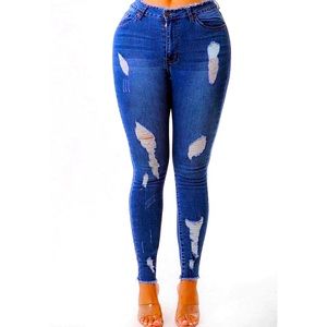 NWT 🥳 Everything $19.99 or less- Jeans, sweaters, shirts, and jumpsuits